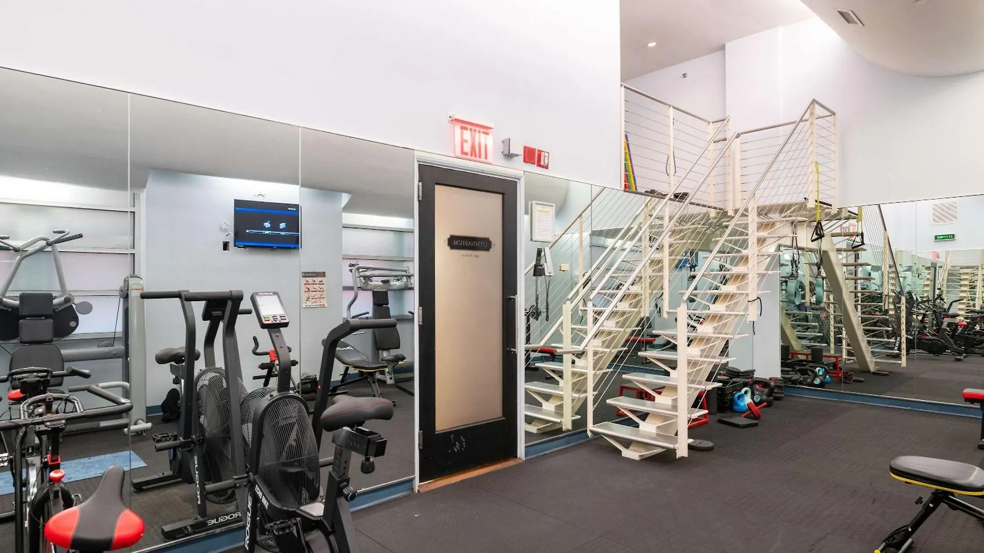 Best Walking Score Apt In Heart Of City With A Gym New York Appartement
